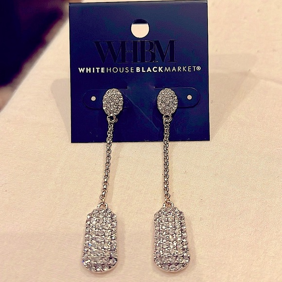 NWTStunning&SparklinWhiteHouseBlackMarket Diamonds like&GoldPlatedChainEarrings. - Picture 4 of 7